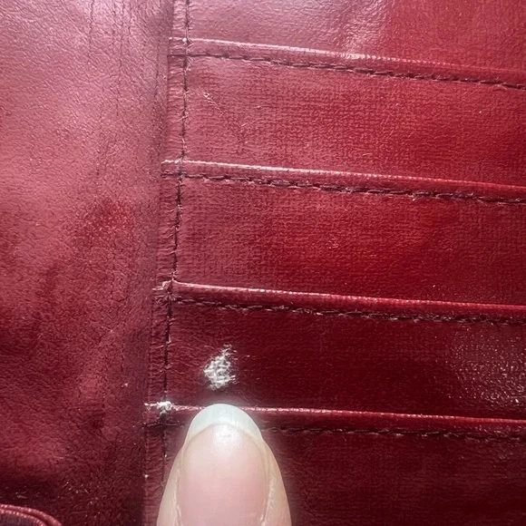 Vintage Eel Skin Leather Wallet in Rich Burgundy | Glossy - Picture 5 of 6